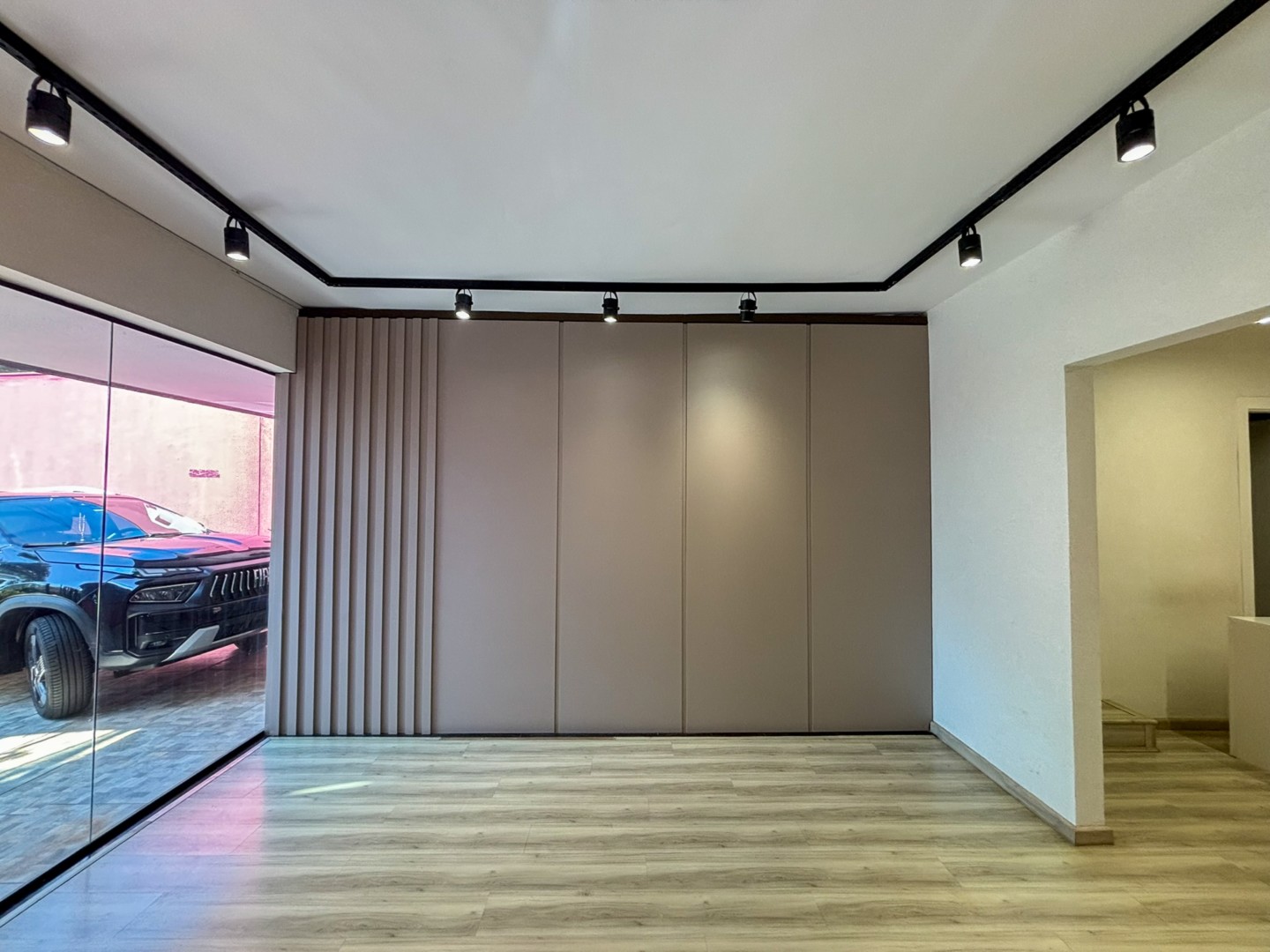 Sala/Conjunto Comercial para alugar em Quebec, Londrina — Portal Chave Fácil