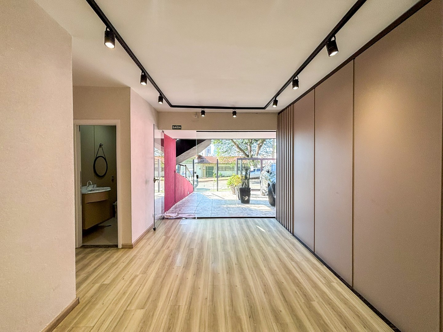Sala/Conjunto Comercial para alugar em Quebec, Londrina — Portal Chave Fácil