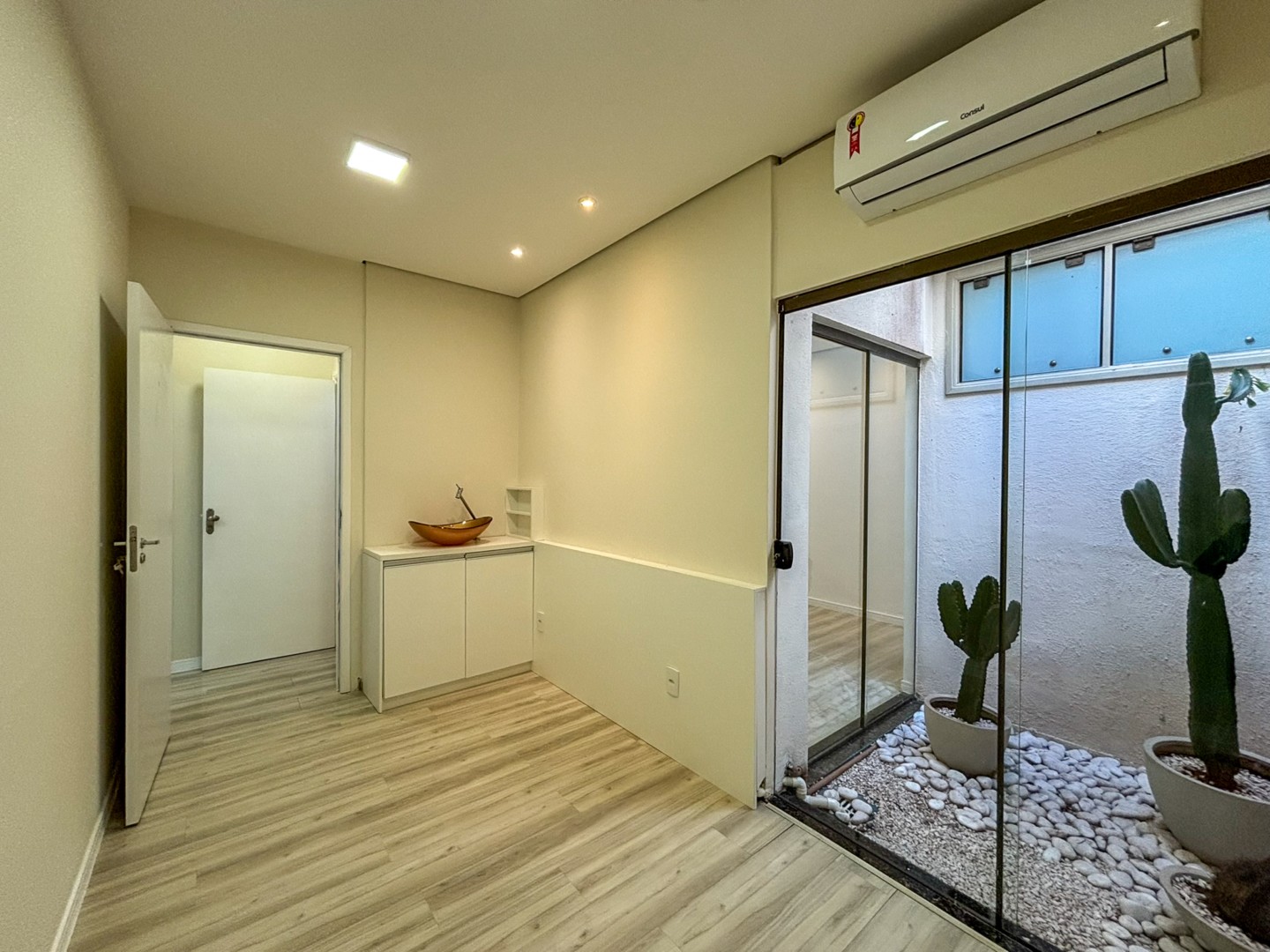 Casa Comercial para locação no bairro Quebec de Londrina - Foto 14