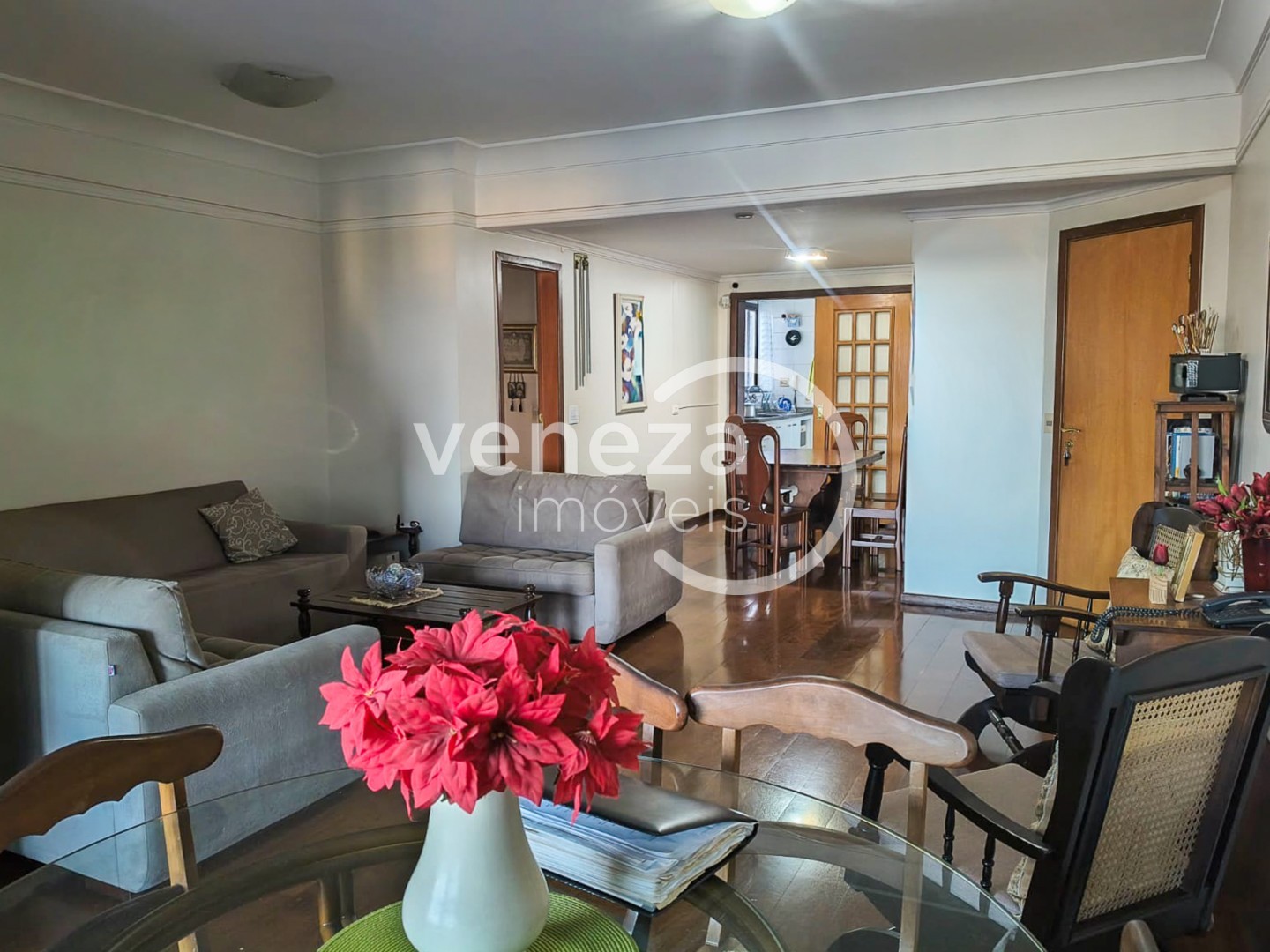 Apartamento à venda em Centro, Londrina — Portal Chave Fácil