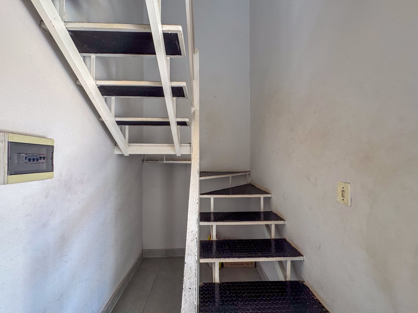 Casa Residencial para locação no bairro Jardim Tokio de Londrina - Foto 6