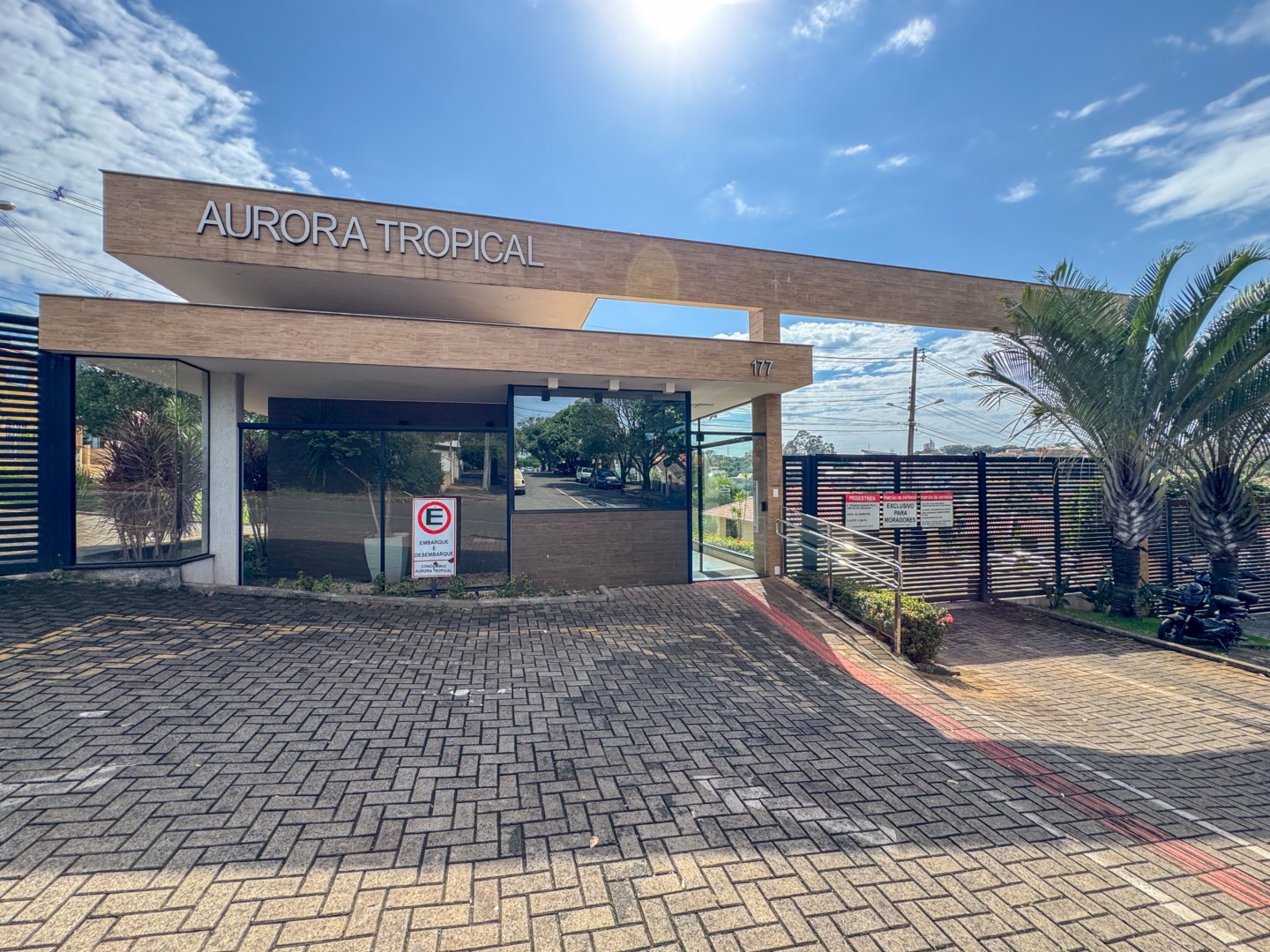 Casa Residencial para locacao no Jardim Tokio em Londrina com 60m² por R$ 1.200