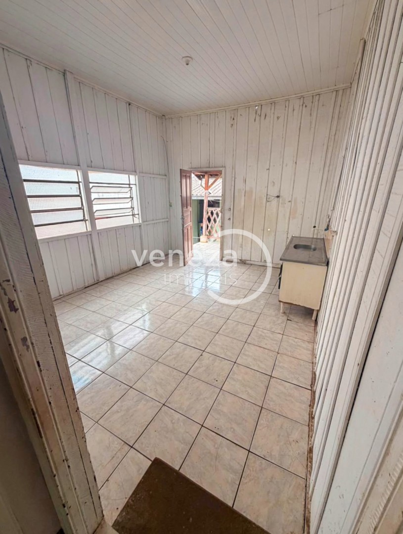 Casa Residencial para venda no bairro Santos Dumont de Londrina - Foto 6