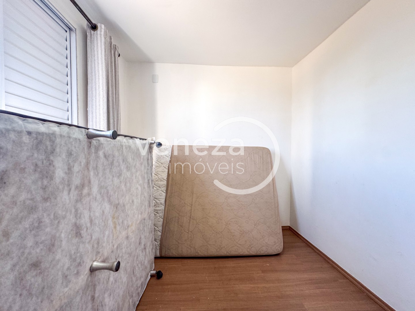 Apartamento para locação no bairro Jardim Joquei Club de Londrina - Foto 11