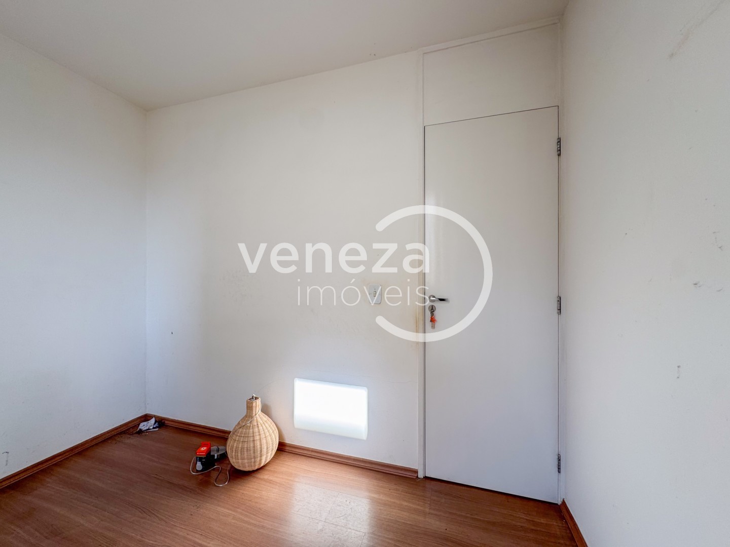 Apartamento para locação no bairro Jardim Joquei Club de Londrina - Foto 20