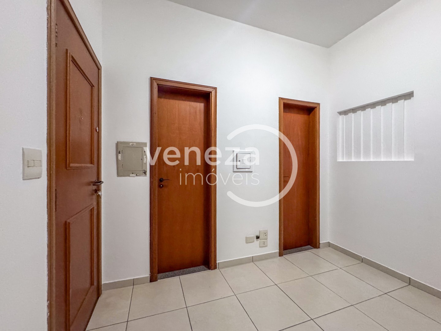 Sala para venda no bairro Centro de Londrina - Foto 11