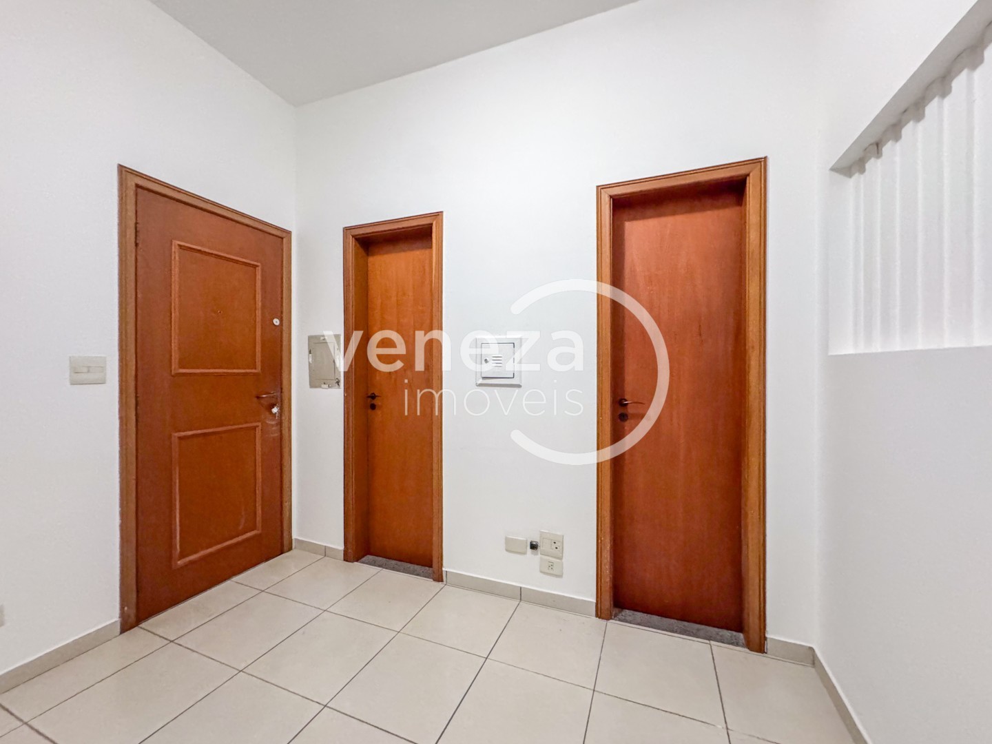 Sala para venda no bairro Centro de Londrina - Foto 14