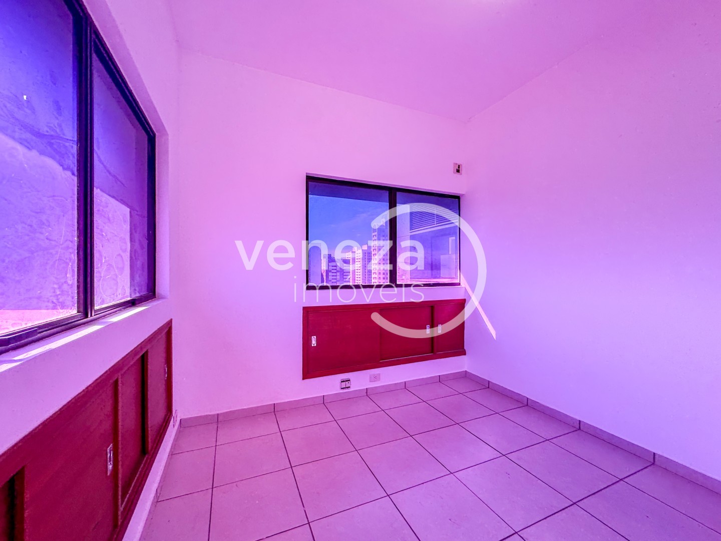 Sala para venda no bairro Centro de Londrina - Foto 20