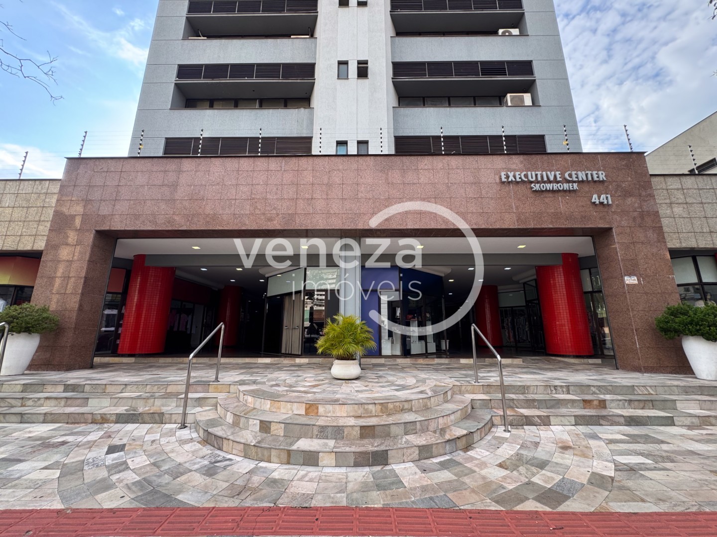 Sala/Conjunto Comercial à venda em Centro, Londrina — Portal Chave Fácil