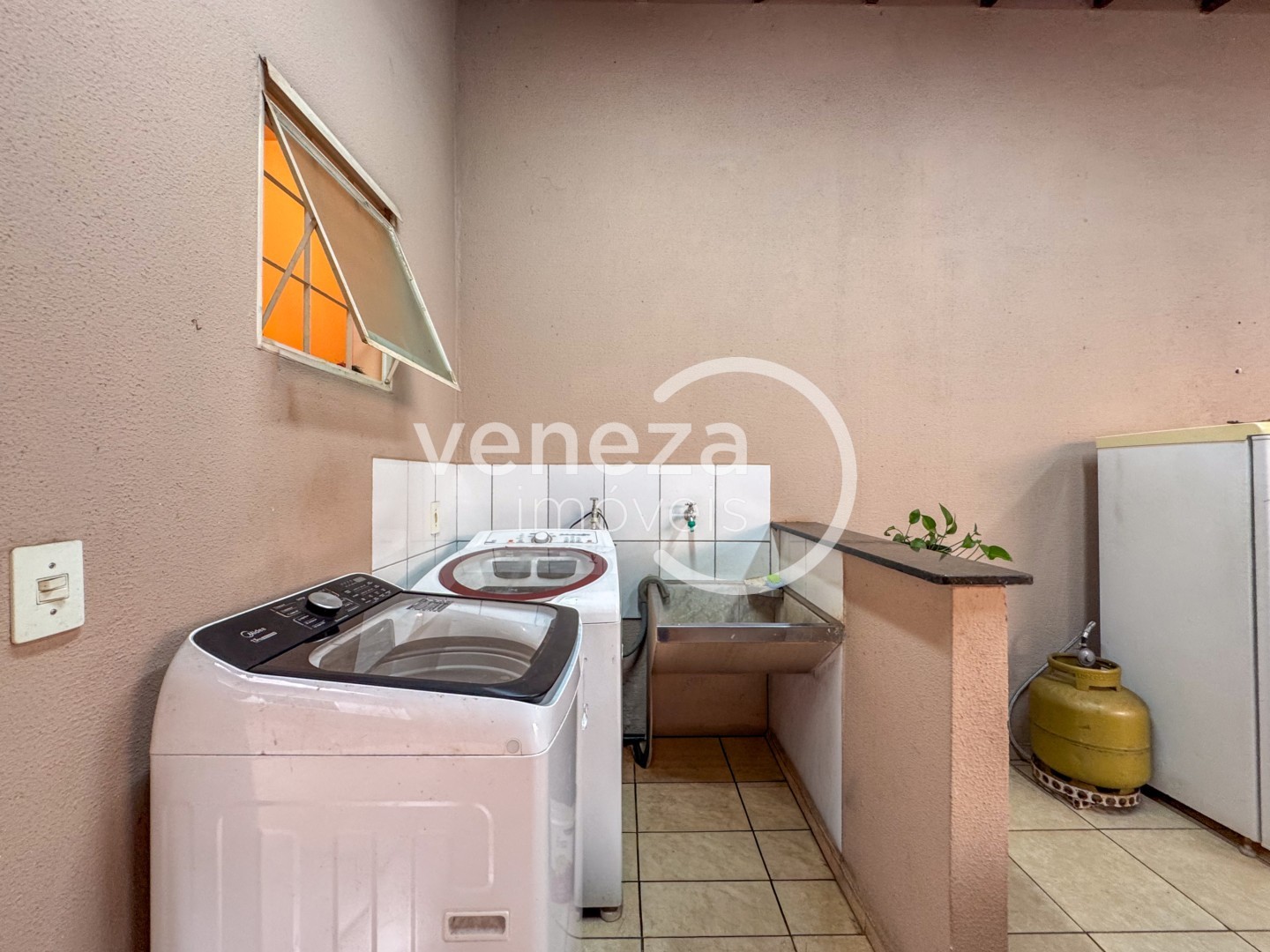 Casa Residencial para venda no bairro Jardim Italia de Londrina - Foto 27