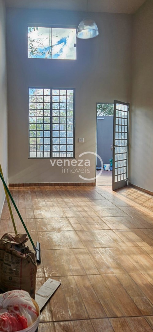 Casa Residencial para locacao no Jardim Guararapes em Londrina com 70m² por R$ 2.200
