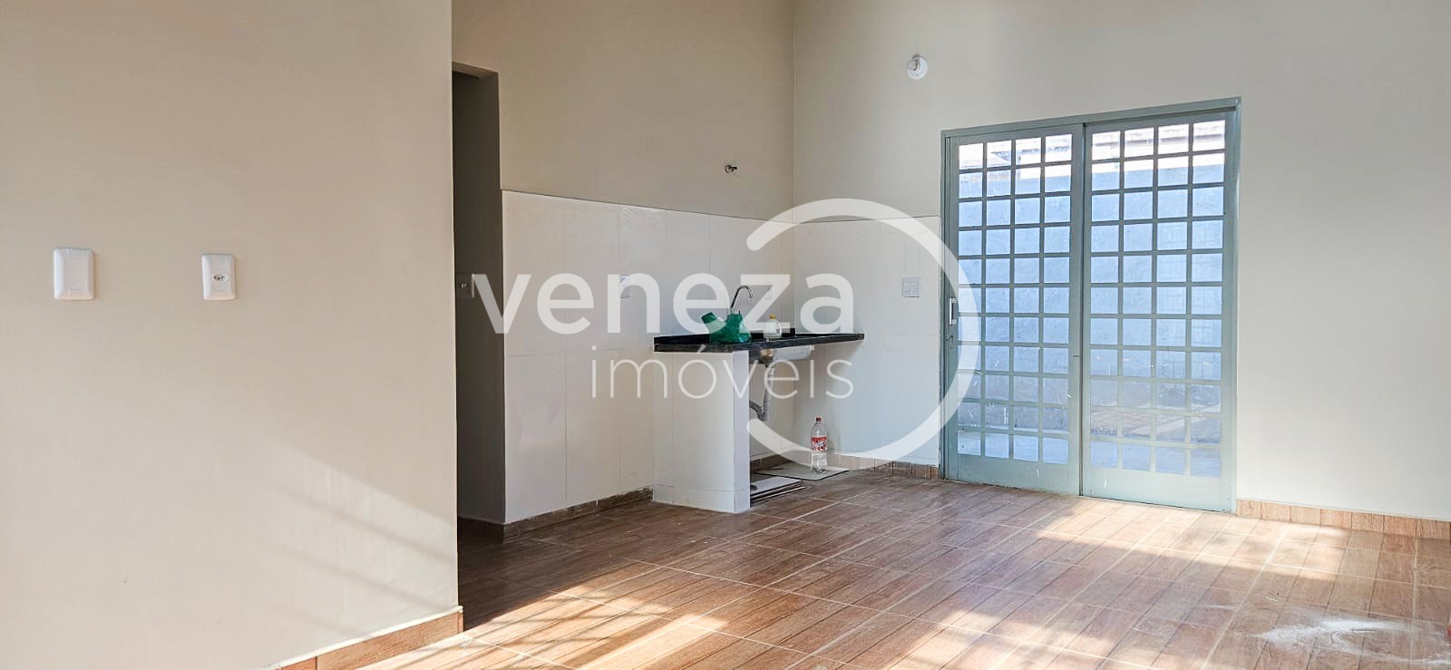 Casa Residencial para locação no bairro Jardim Guararapes de Londrina - Foto 5