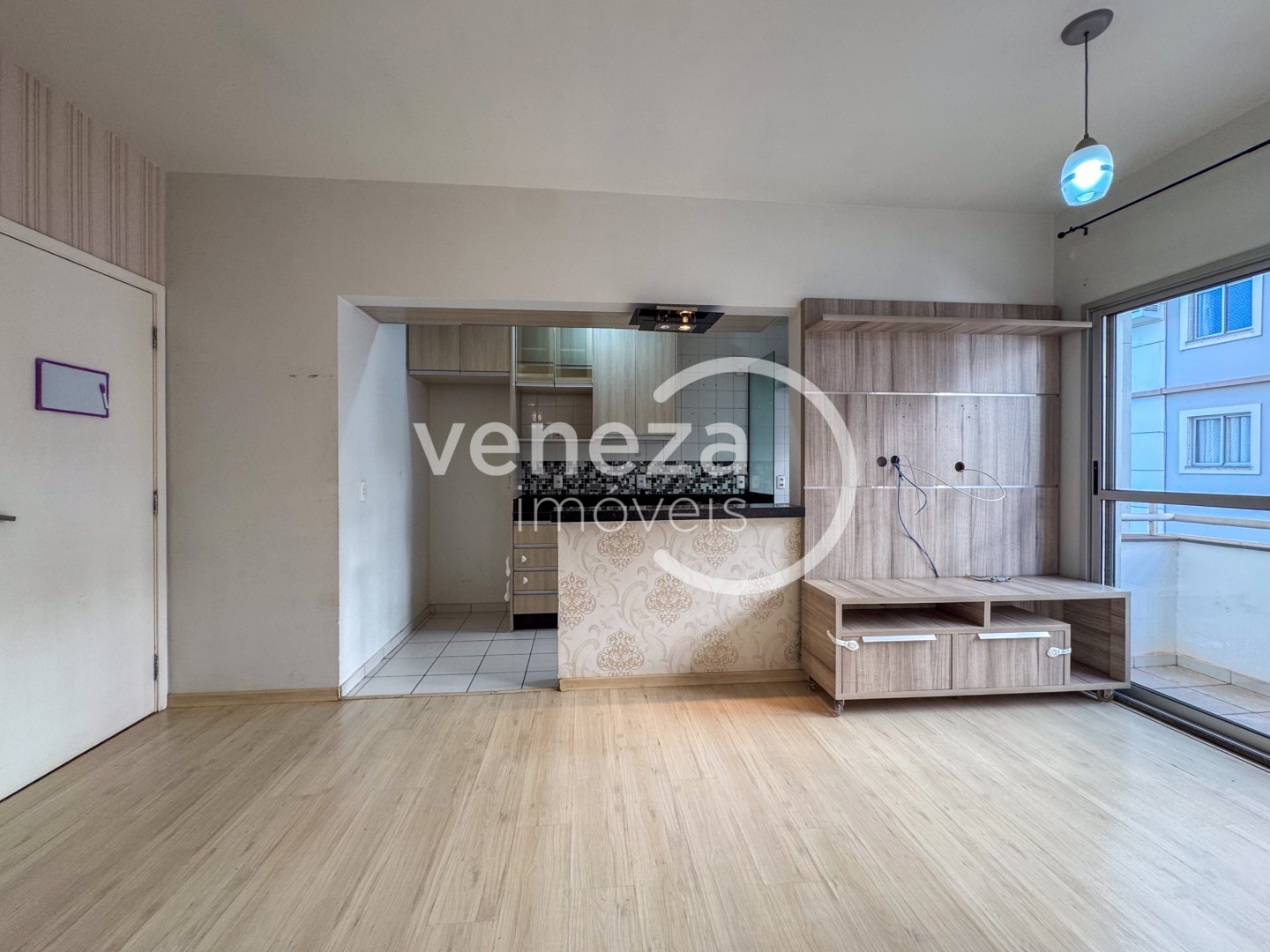 Apartamento para venda no Parque Jamaica em Londrina com 88,88m² por R$ 340.000