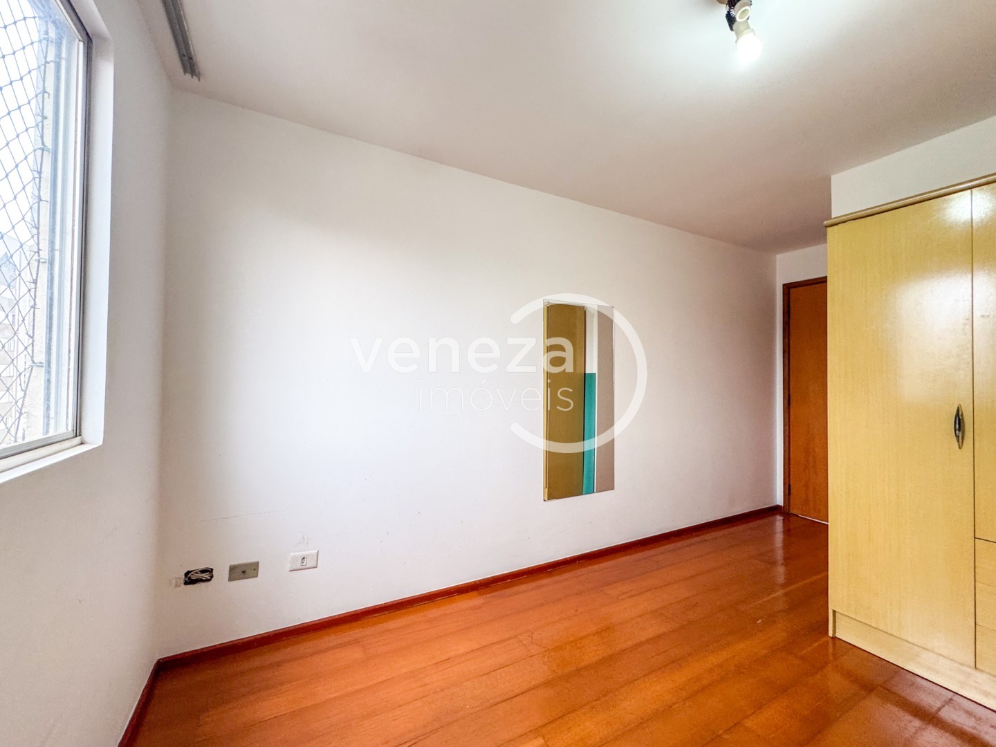 Apartamento para locação no bairro Vila Larsen 1 de Londrina - Foto 15