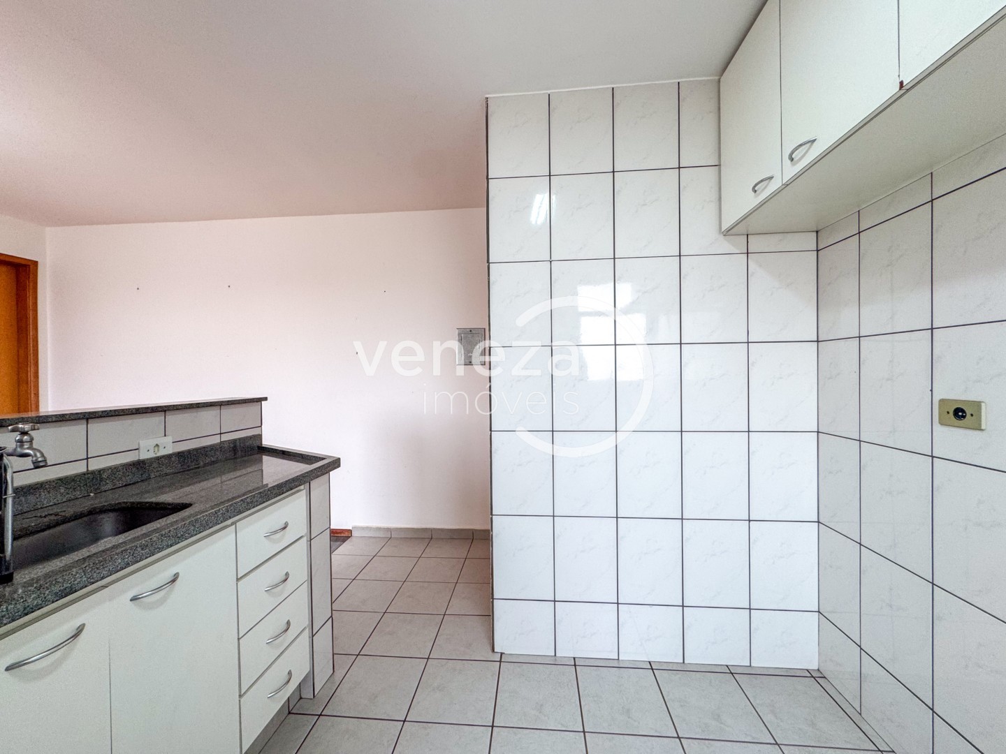 Apartamento para locação no bairro Vila Larsen 1 de Londrina - Foto 20