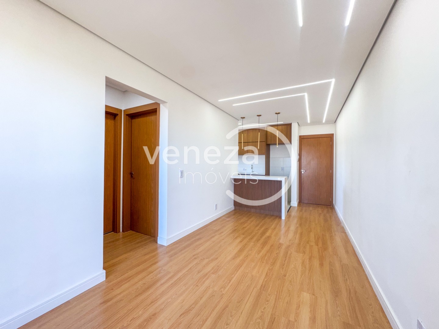 Apartamento para locação no bairro Pacaembu de Londrina - Foto 4