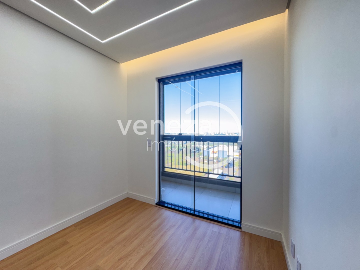 Apartamento para locação no bairro Pacaembu de Londrina - Foto 6