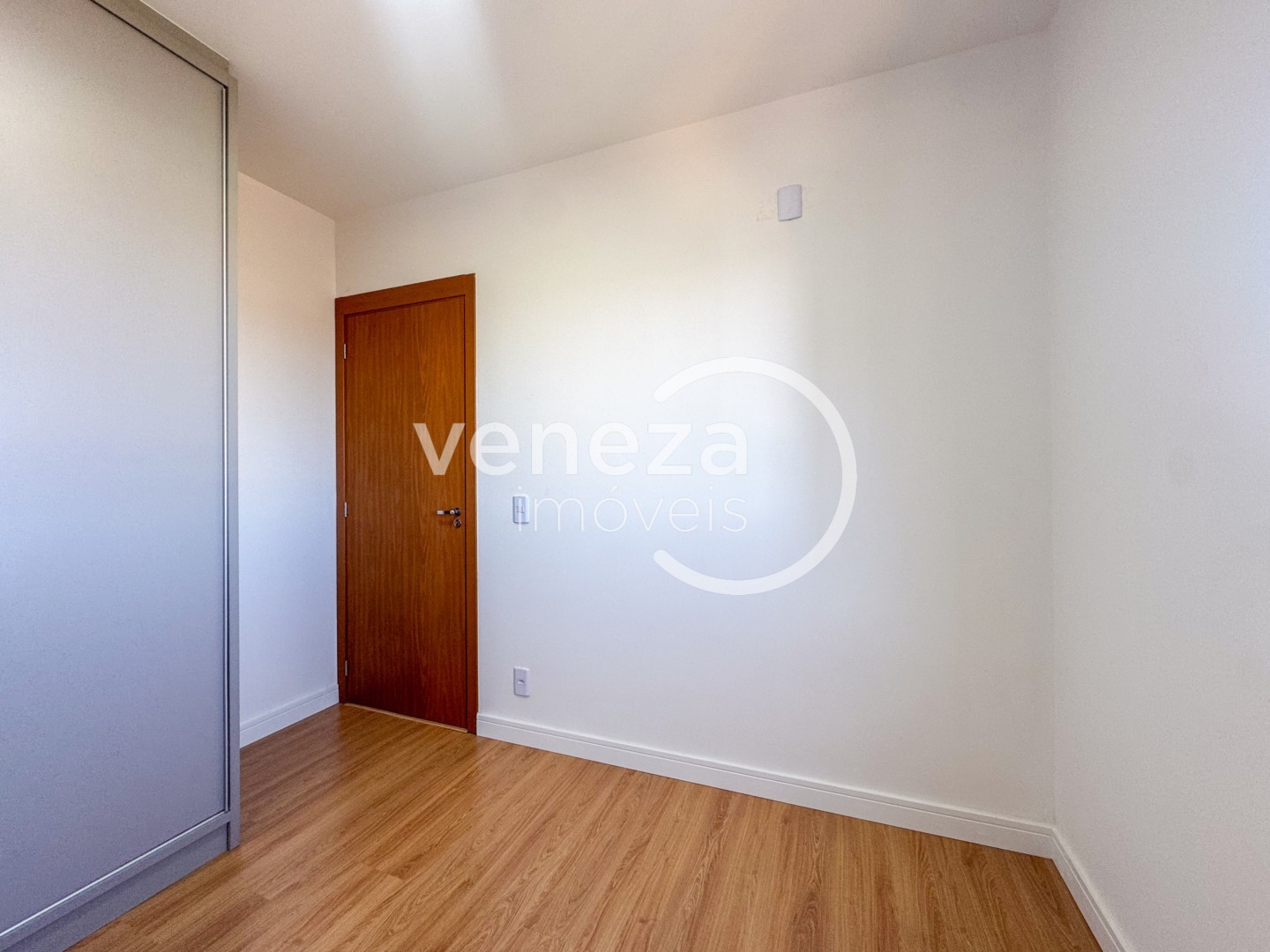 Apartamento para locação no bairro Pacaembu de Londrina - Foto 17
