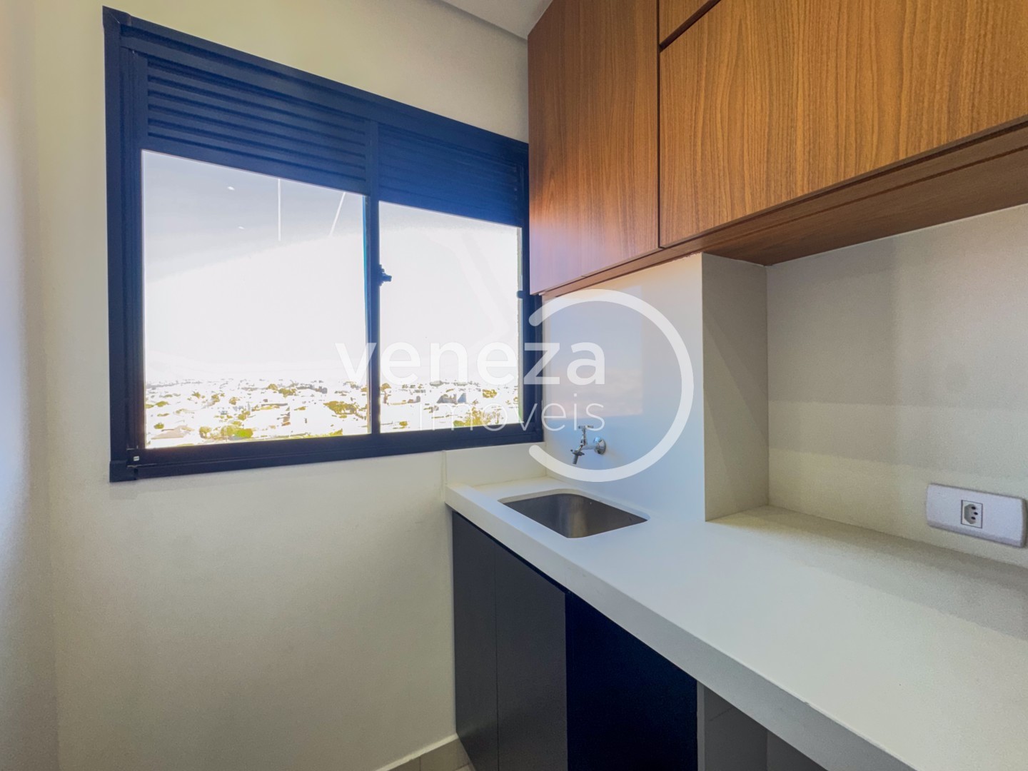Apartamento para locação no bairro Pacaembu de Londrina - Foto 21