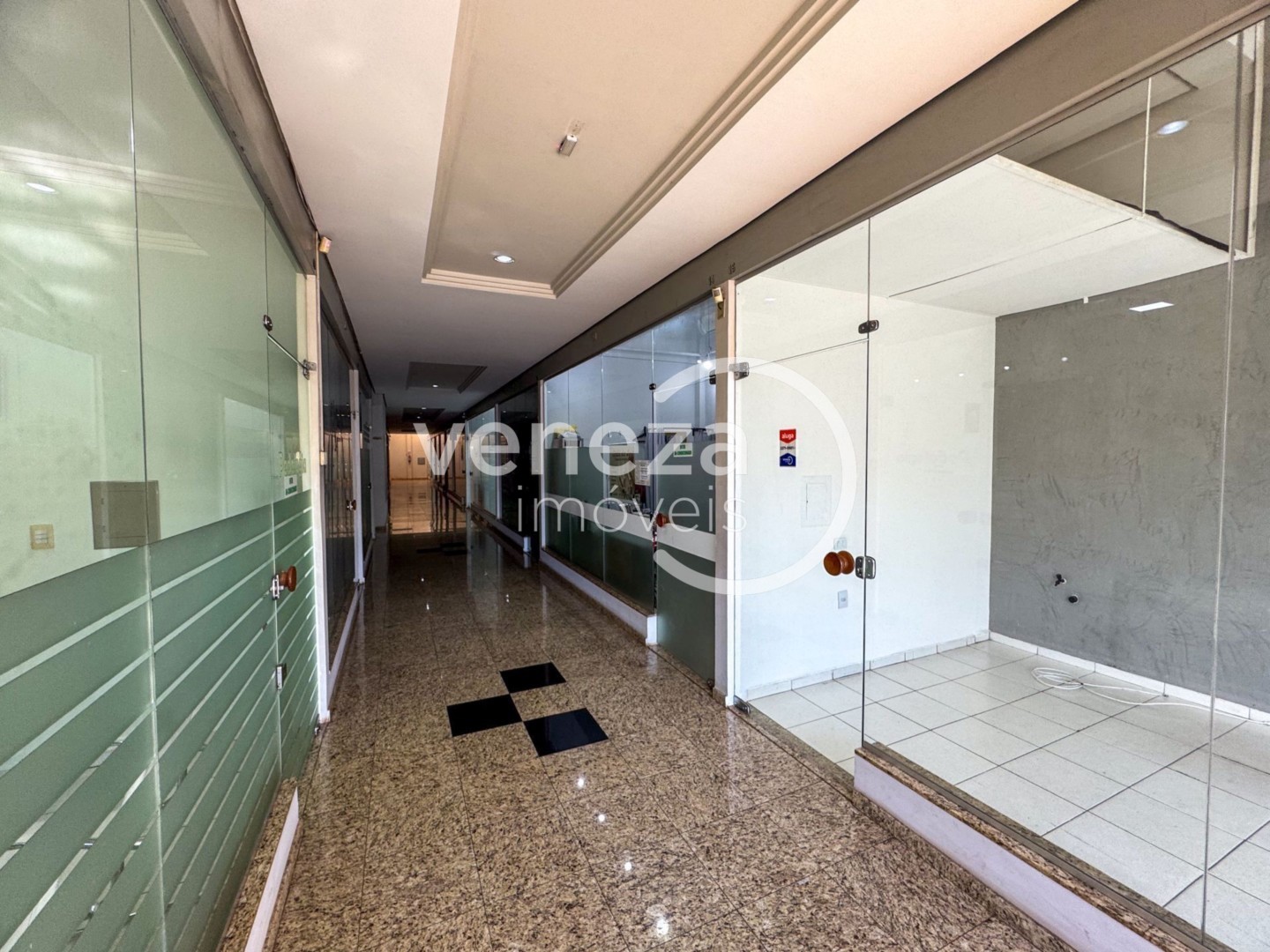 Ponto Comercial/Loja à venda em Centro, Londrina — Portal Chave Fácil