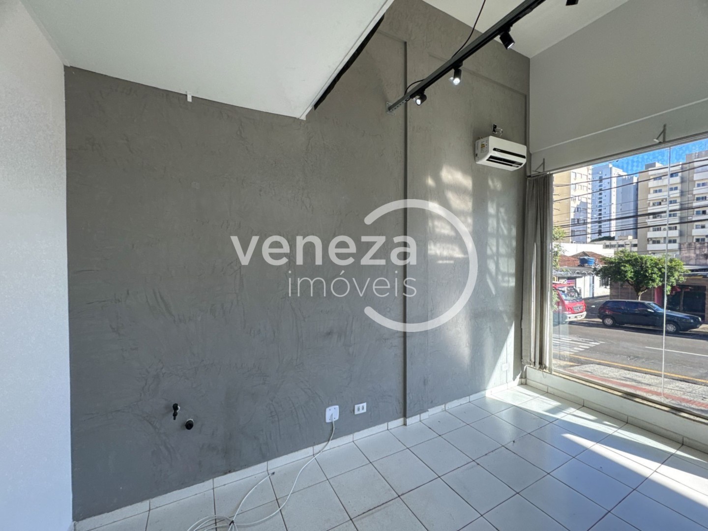 Ponto Comercial/Loja à venda em Centro, Londrina — Portal Chave Fácil