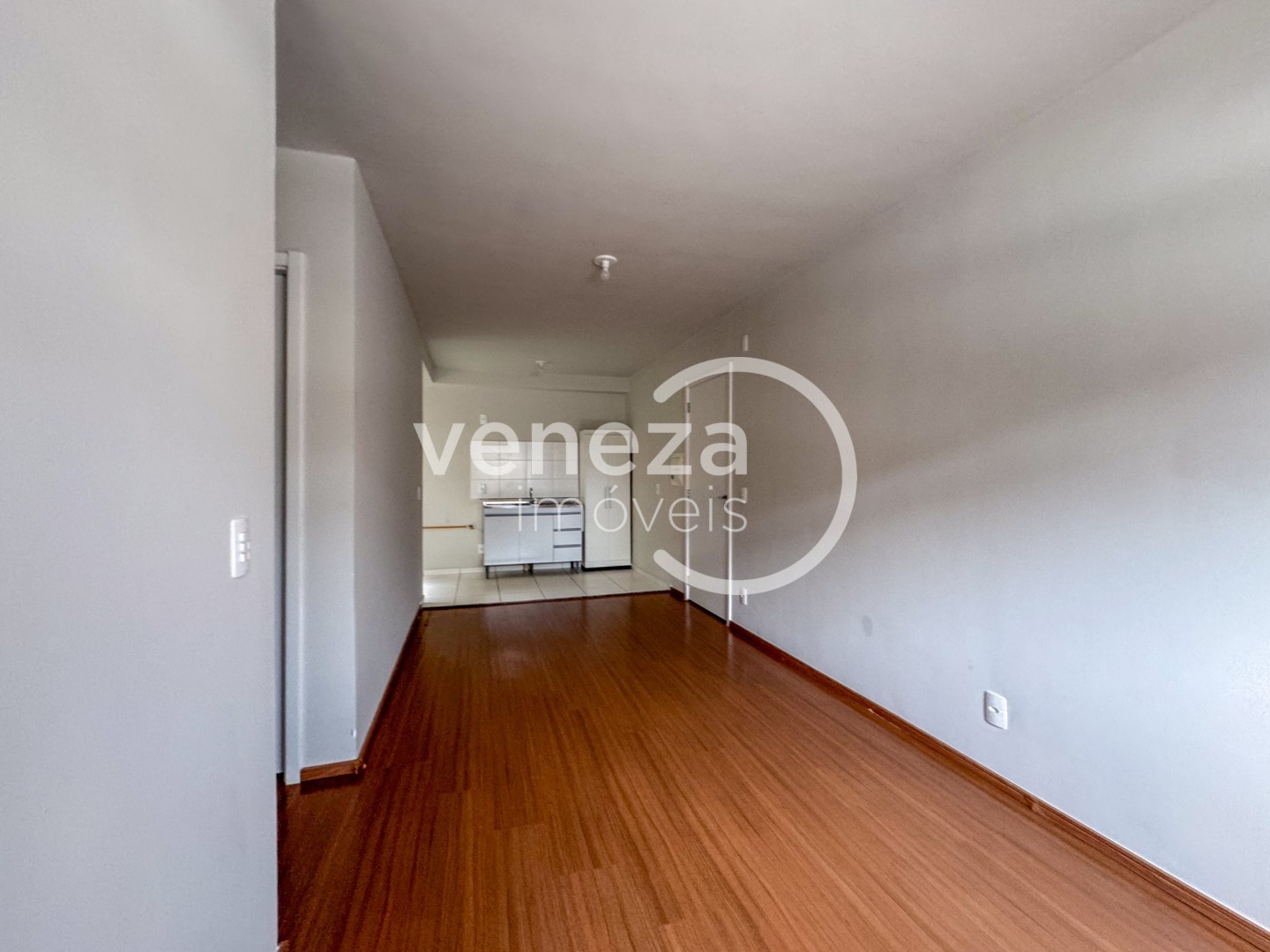 Apartamento para locacao no Colinas em Londrina com 50m² por R$ 1.250