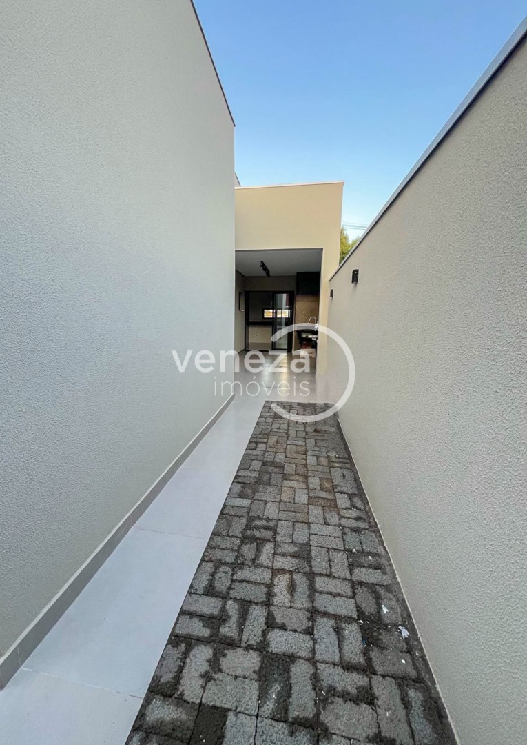 Casa Residencial para venda no bairro Heimtal de Londrina - Foto 10