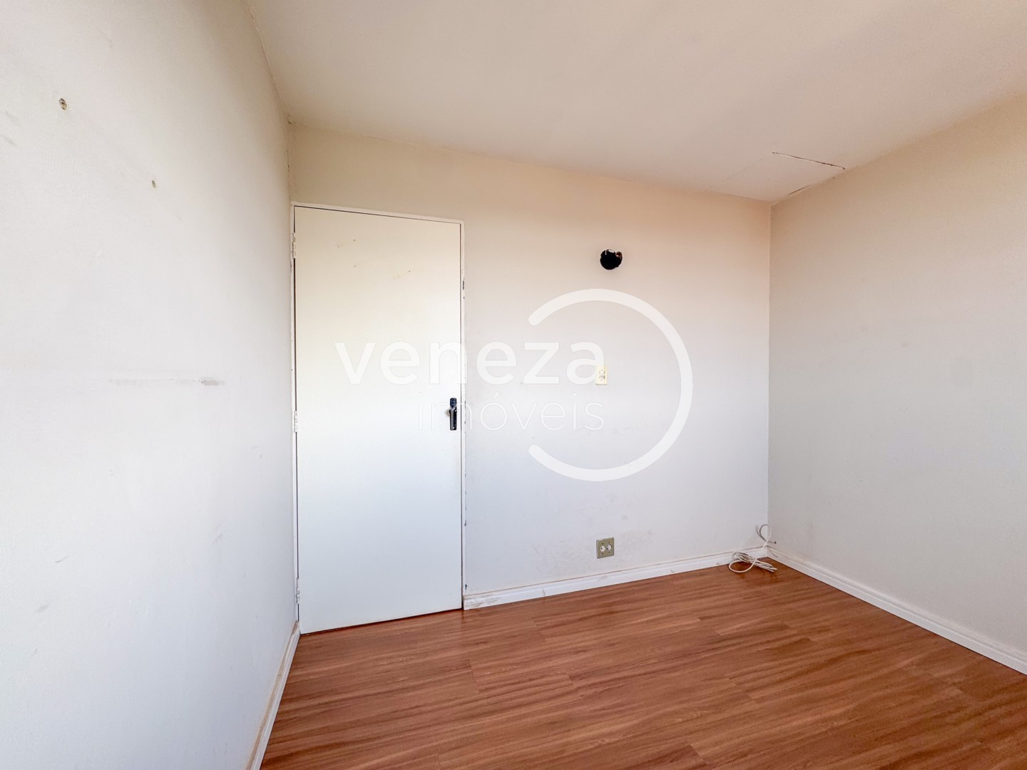 Casa Residencial para venda no bairro Jardim Tokio de Londrina - Foto 9