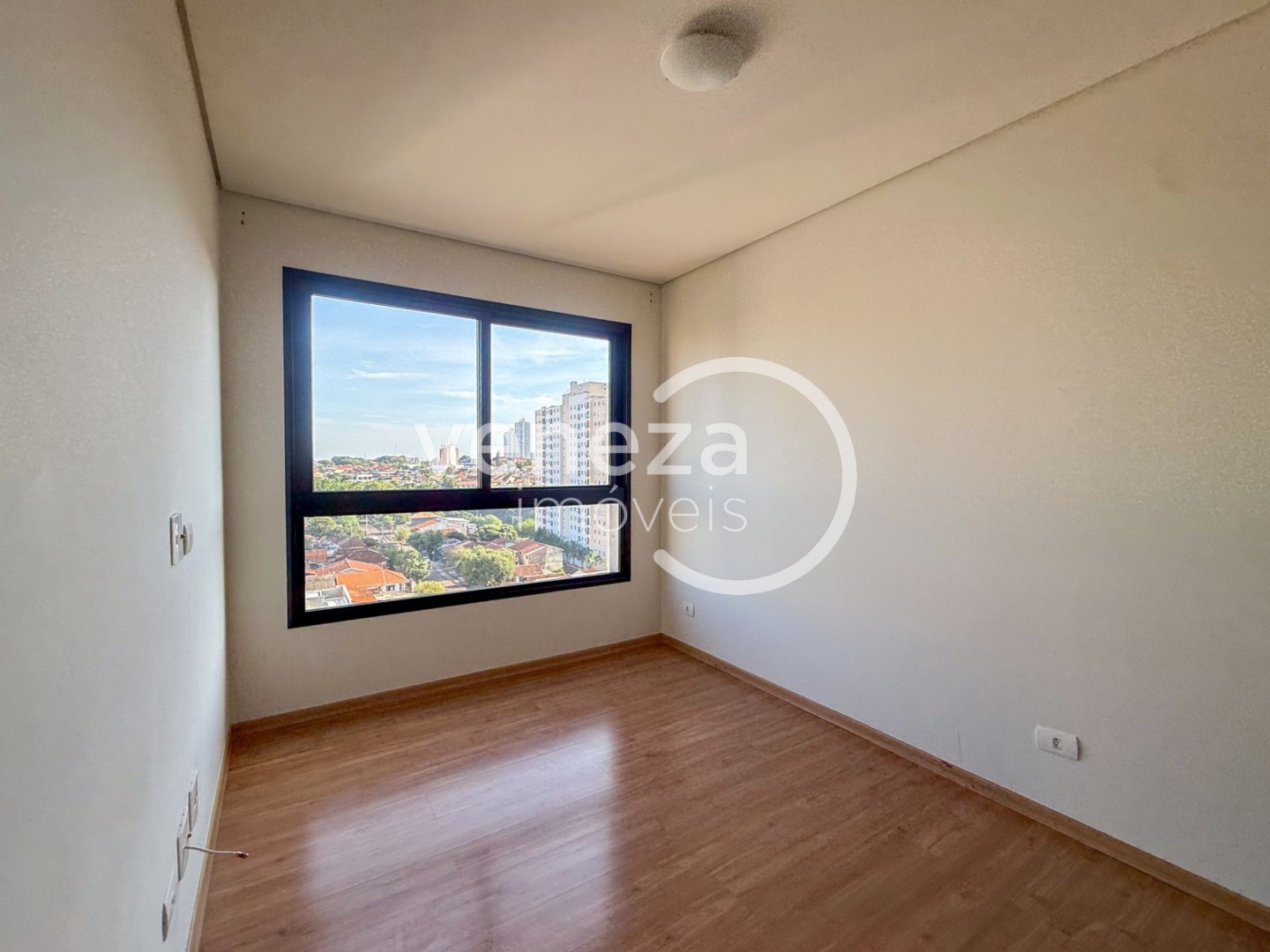 Apartamento para venda no bairro Vila Brasil de Londrina - Foto 4
