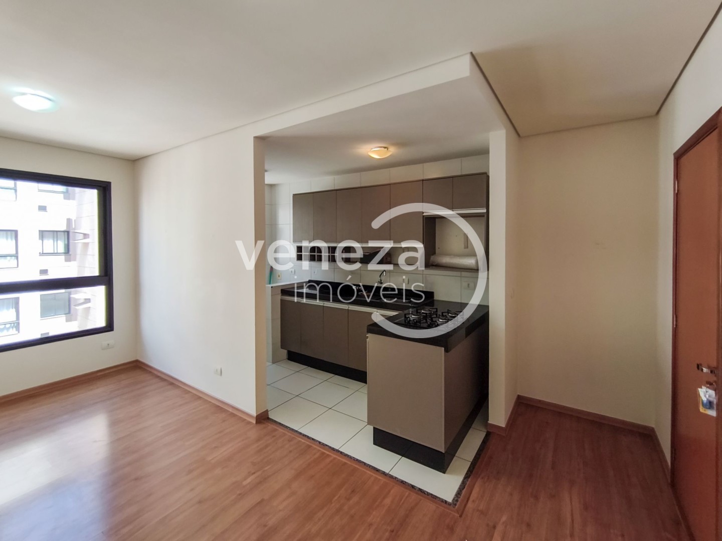 Apartamento para venda no bairro Vila Brasil de Londrina - Foto 9