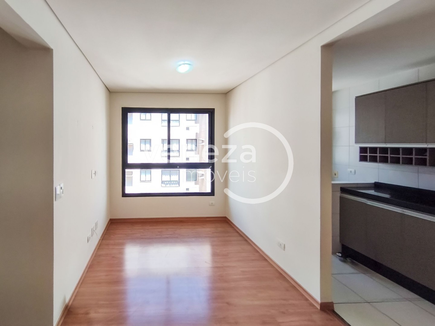 Apartamento para venda no Vila Brasil em Londrina com 100,34m² por R$ 380.000