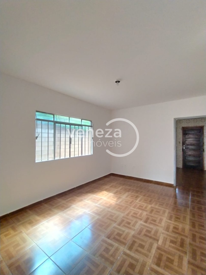 Casa Residencial para venda no bairro Jardim Fortaleza de Londrina - Foto 4