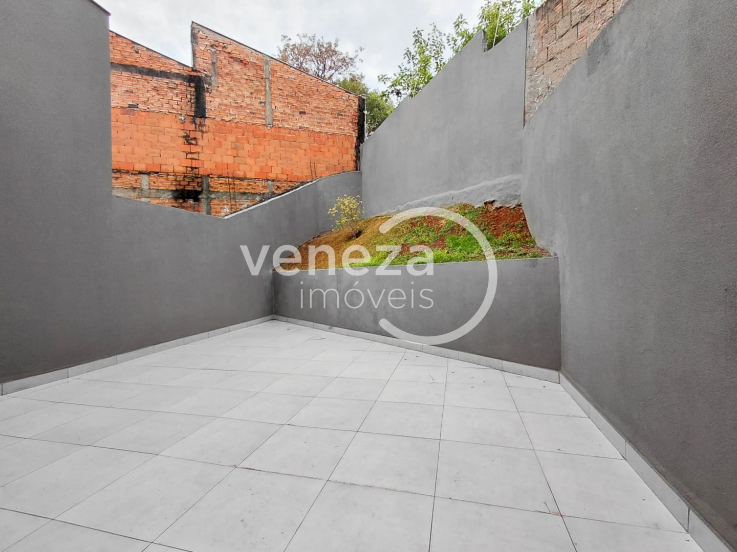 Casa Residencial para venda no bairro Columbia de Londrina - Foto 15