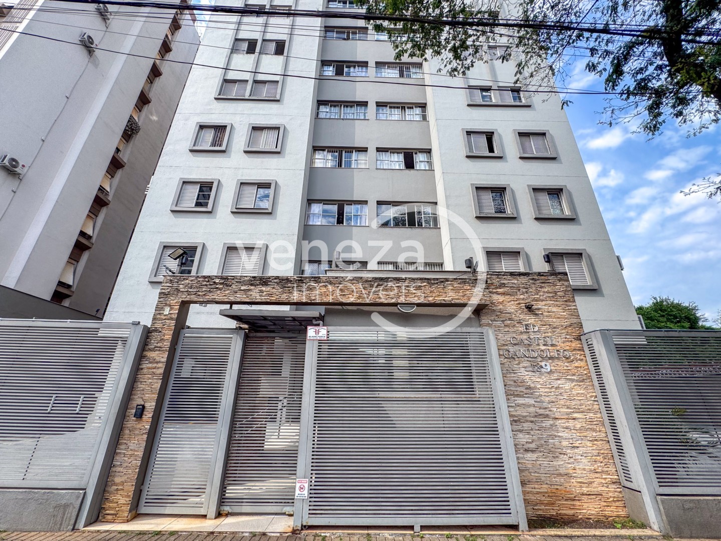 Apartamento para locacao no Centro em Londrina com 108,66m² por R$ 1.500