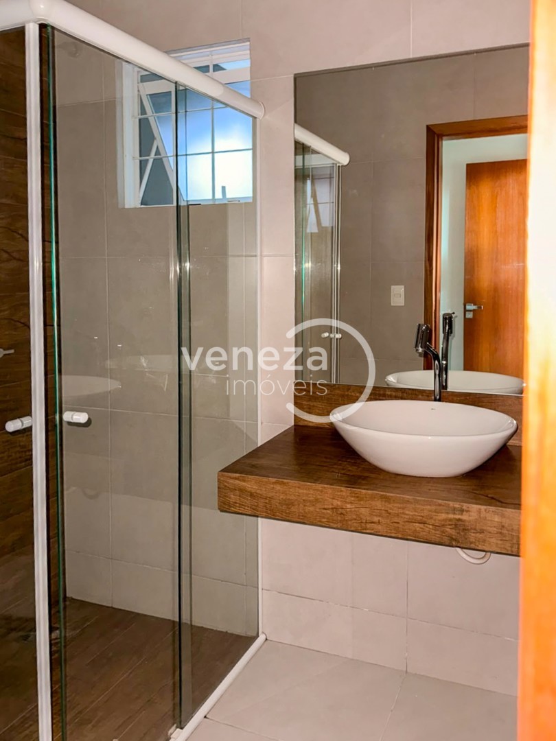 Casa Residencial para venda no bairro Jardim Prefeito Milton Me de Londrina - Foto 19