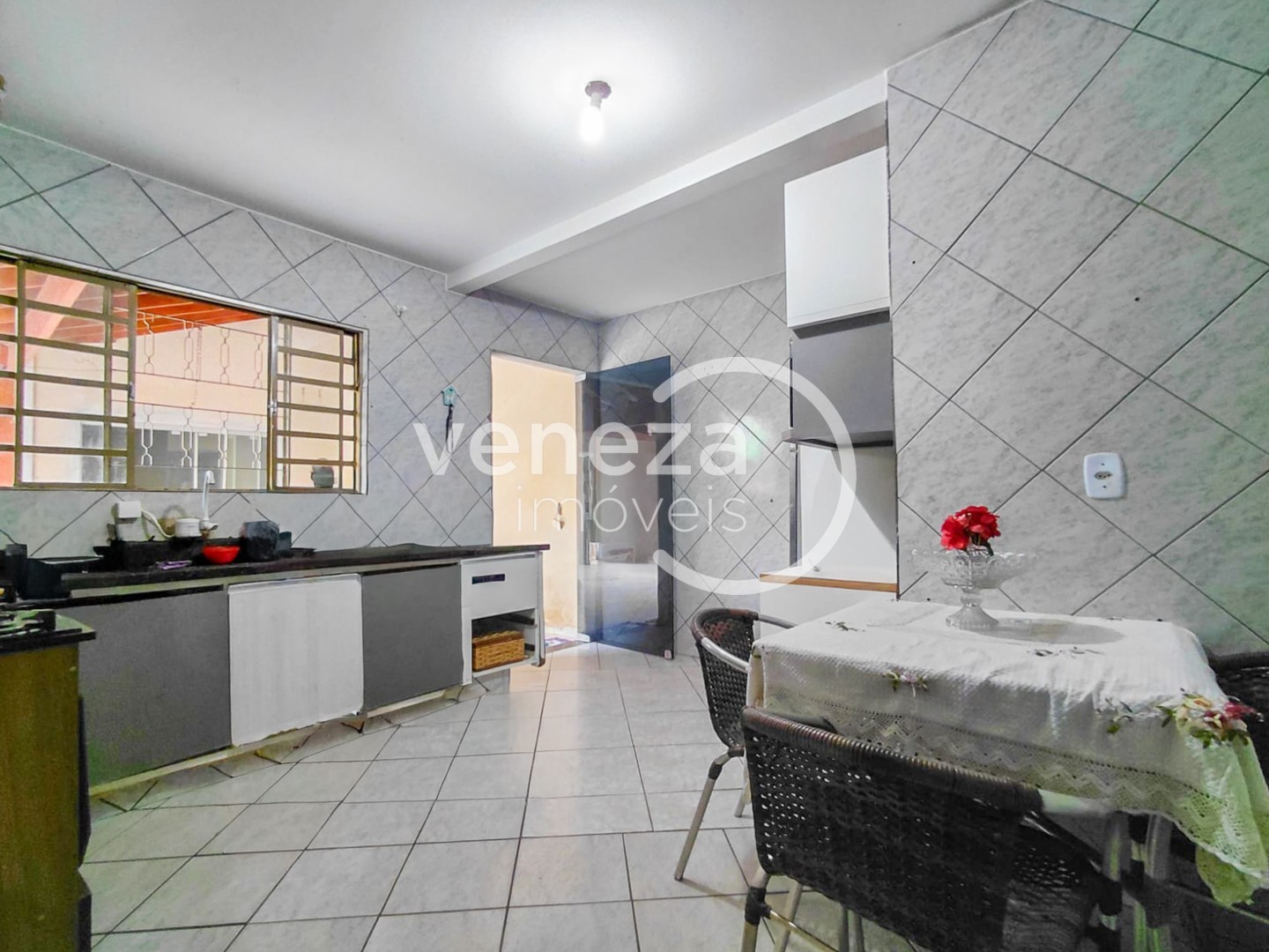 Casa Residencial para venda no bairro Armindo Guazzi de Londrina - Foto 15