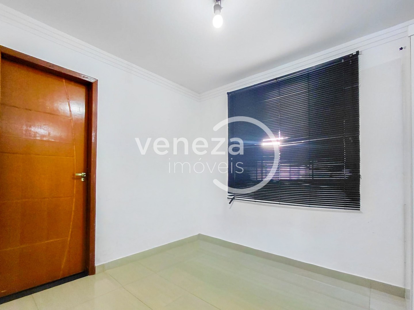Casa Residencial para venda no bairro Armindo Guazzi de Londrina - Foto 10