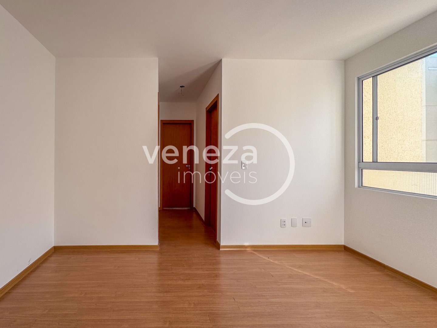 Apartamento para venda no bairro Jardim Lago Norte de Londrina - Foto 4