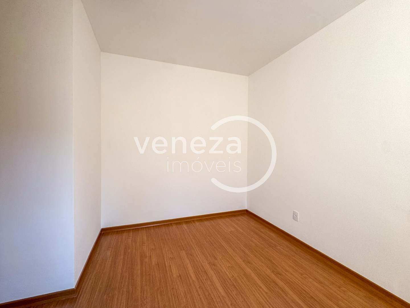 Apartamento para venda no bairro Jardim Lago Norte de Londrina - Foto 9