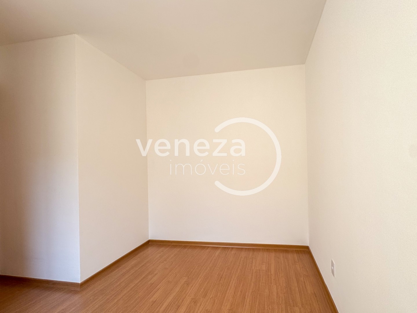 Apartamento para venda no bairro Jardim Lago Norte de Londrina - Foto 7