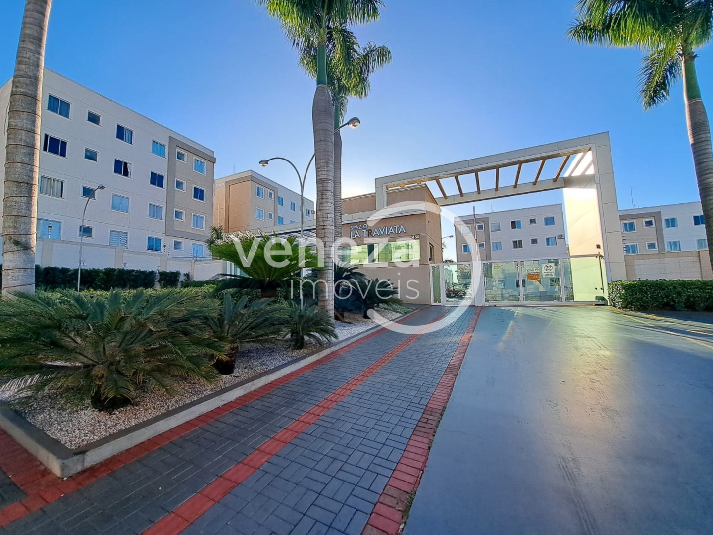 Apartamento para locacao no Gleba Esperanca em Londrina com 70m² por R$ 1.050