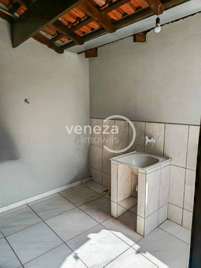 Casa Residencial para venda no bairro Residencial Abussafe de Londrina - Foto 13
