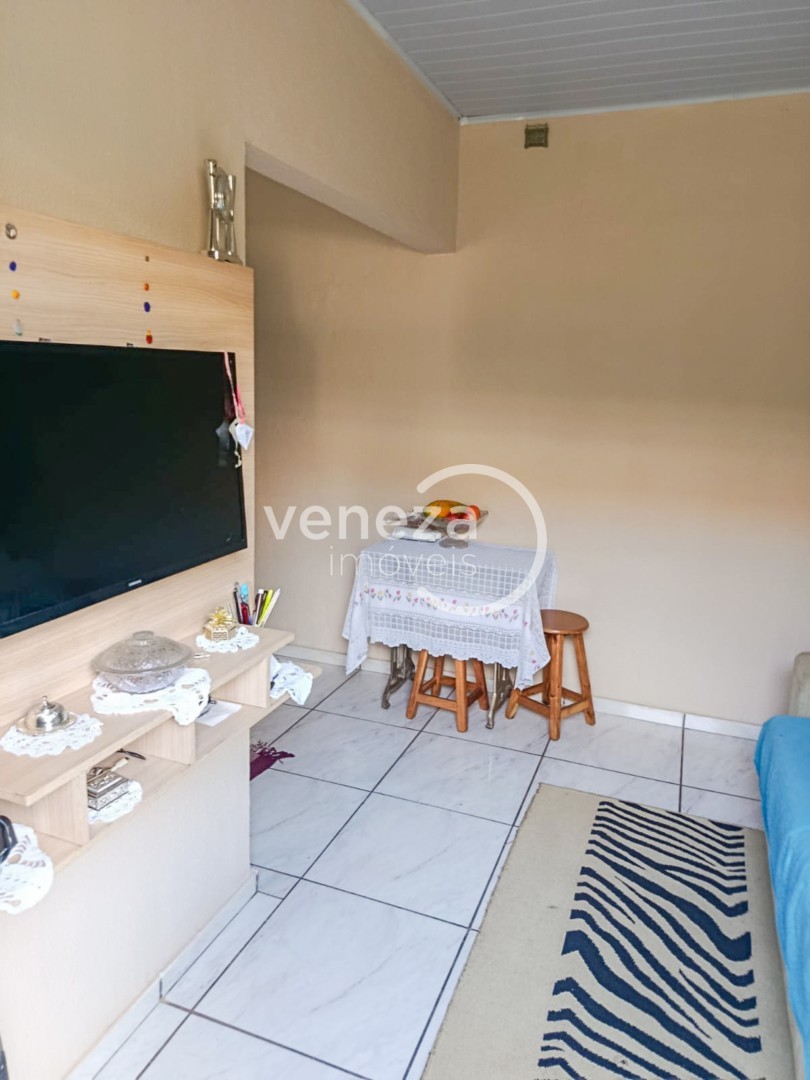 Casa Residencial para venda no bairro Residencial Abussafe de Londrina - Foto 18