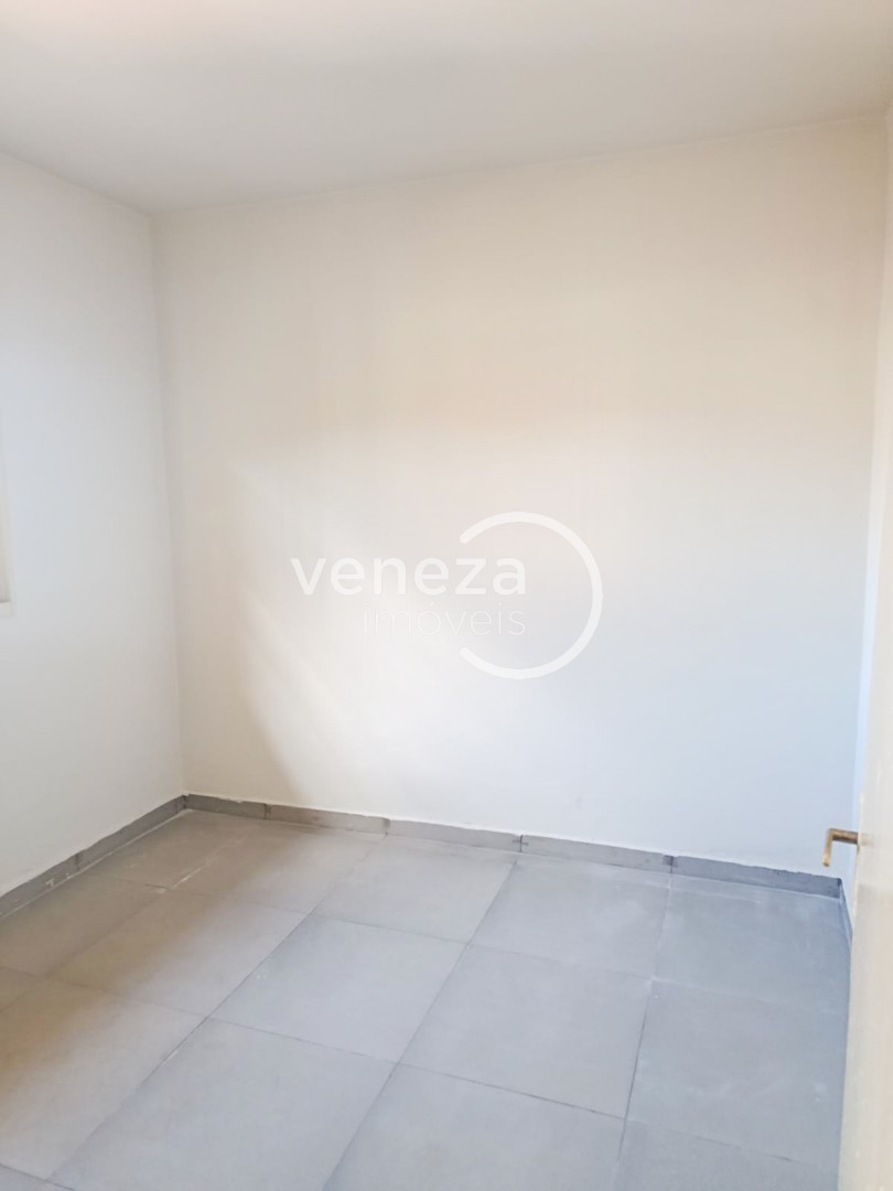 Casa Residencial para venda no bairro Residencial Abussafe de Londrina - Foto 10