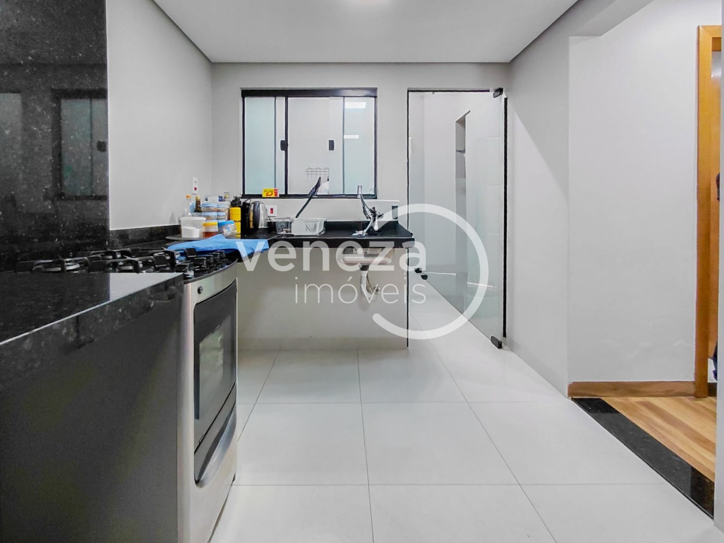 Casa Residencial para venda no bairro Jardim Tokio de Londrina - Foto 15