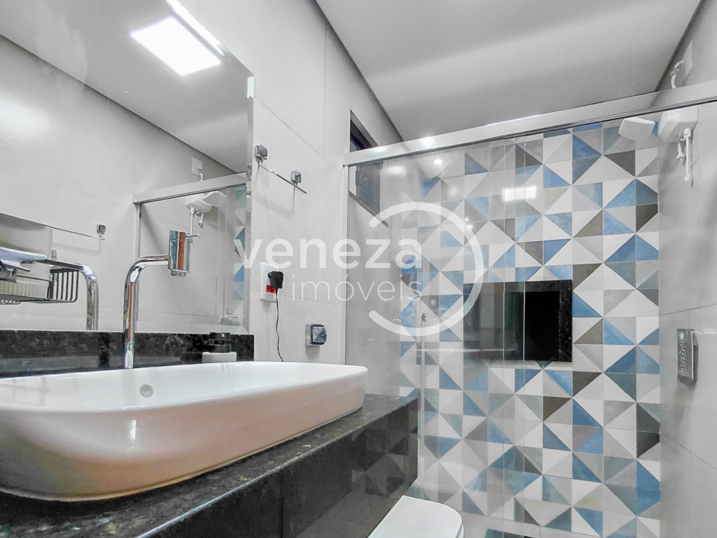 Casa Residencial para venda no bairro Jardim Tokio de Londrina - Foto 17