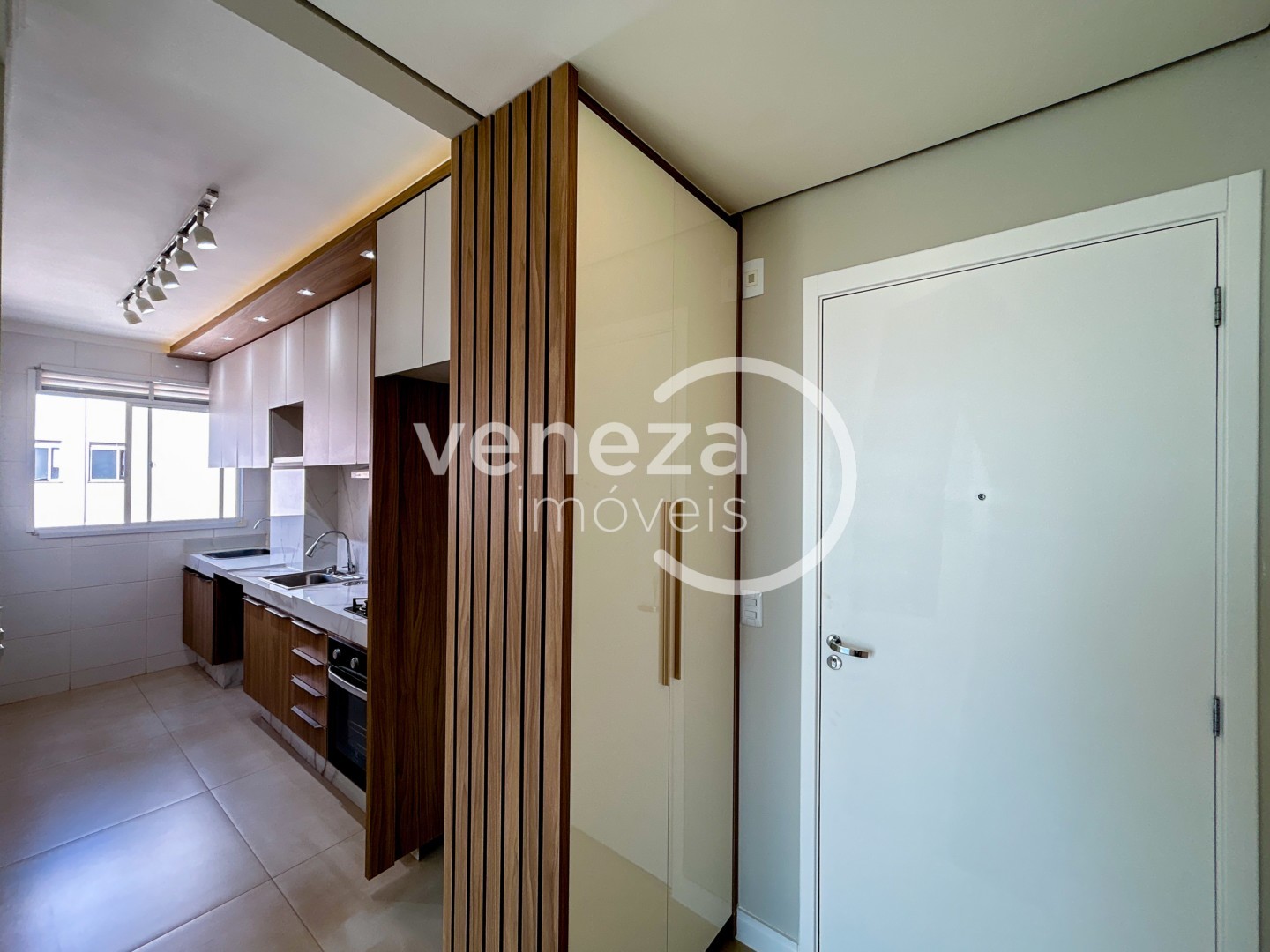 Apartamento para locação no bairro Acquaville de Londrina - Foto 16