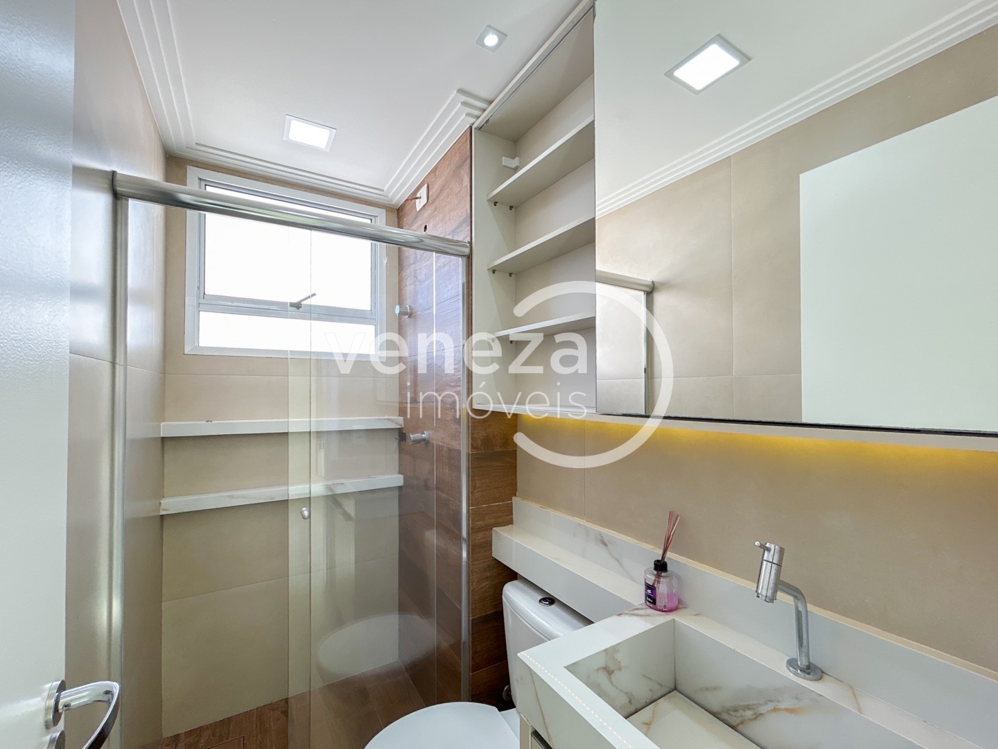Apartamento para locação no bairro Acquaville de Londrina - Foto 14