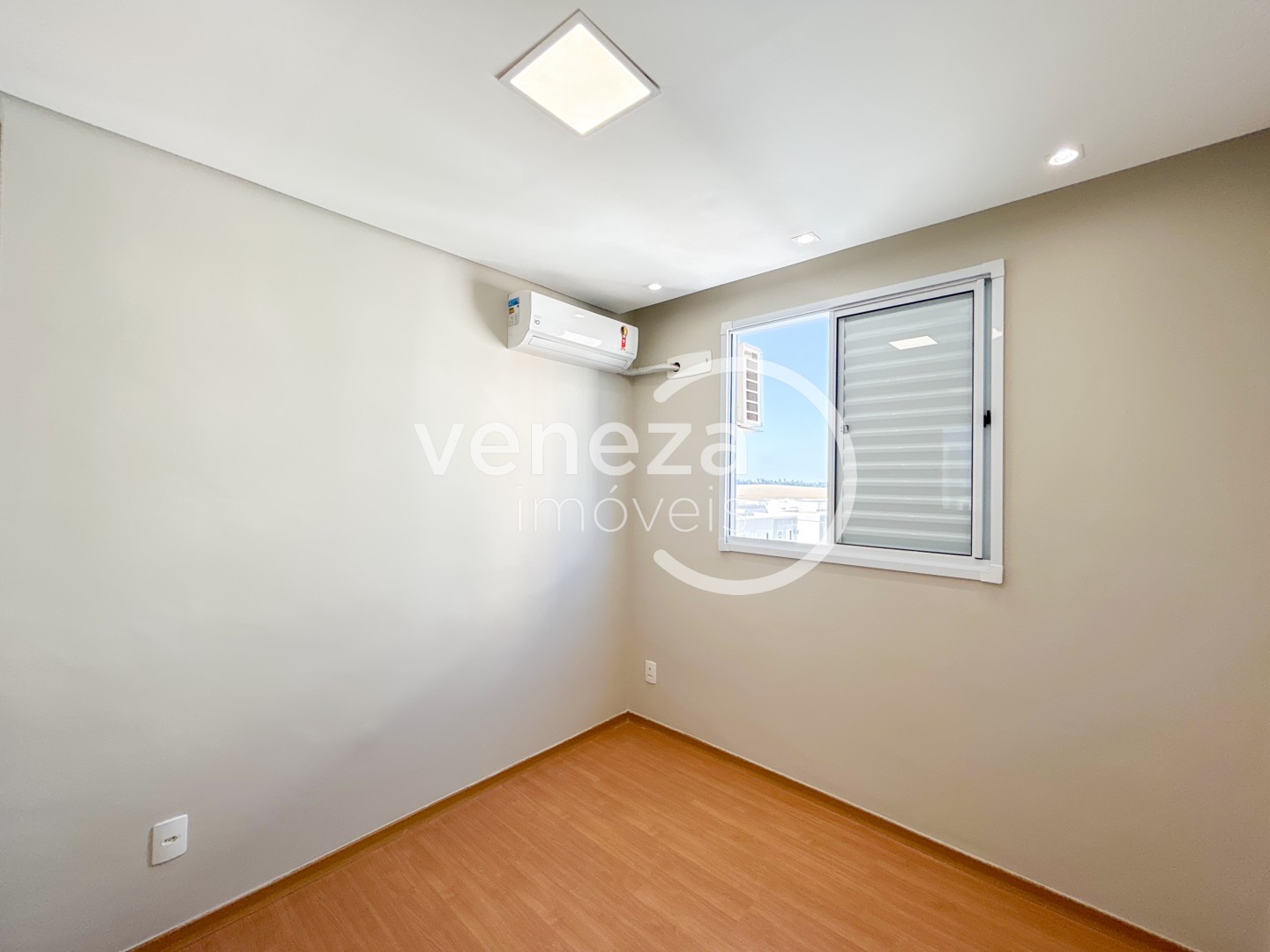 Apartamento para locação no bairro Acquaville de Londrina - Foto 12