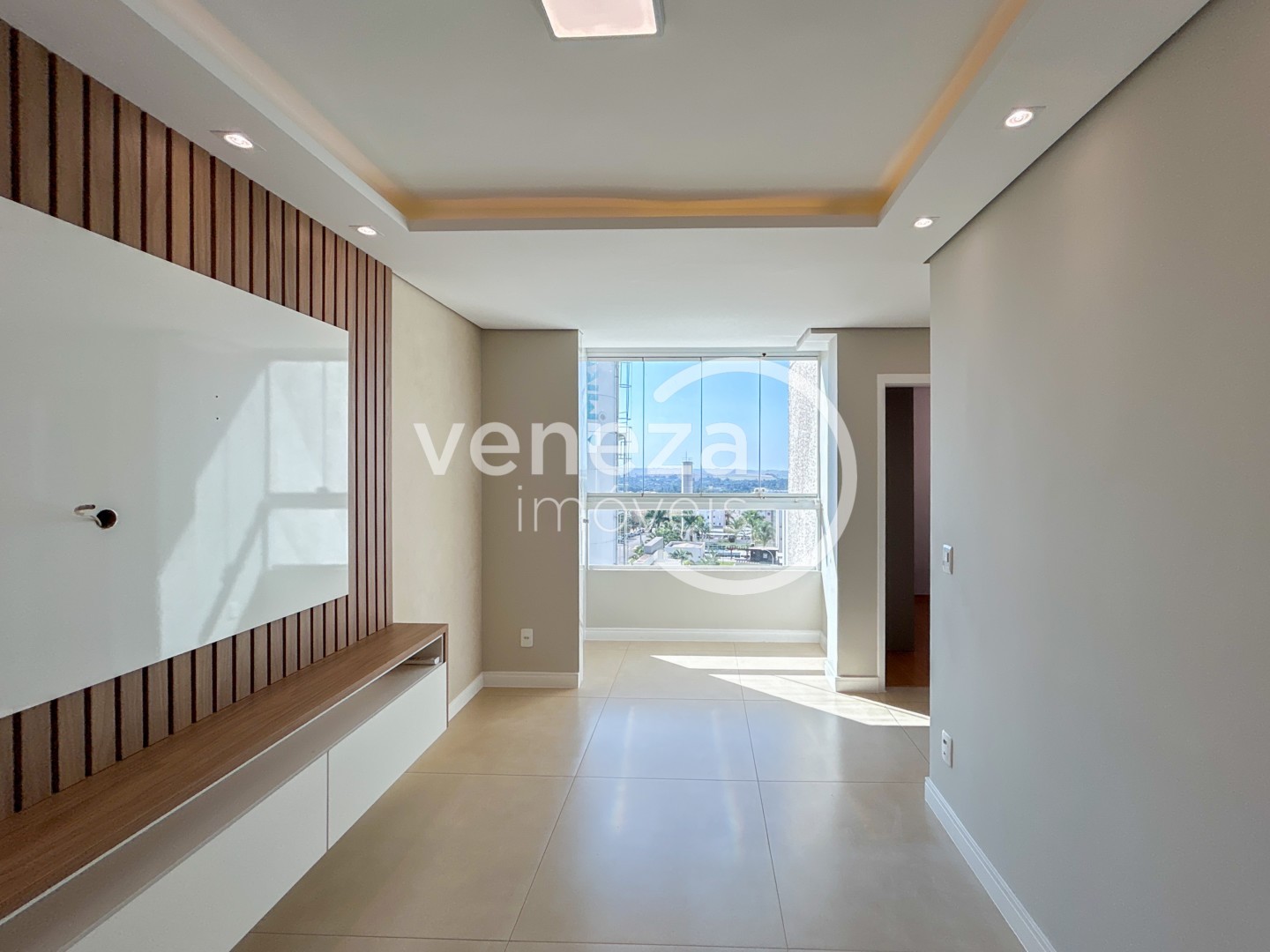 Apartamento para locacao no Acquaville em Londrina com 45,6m² por R$ 1.800